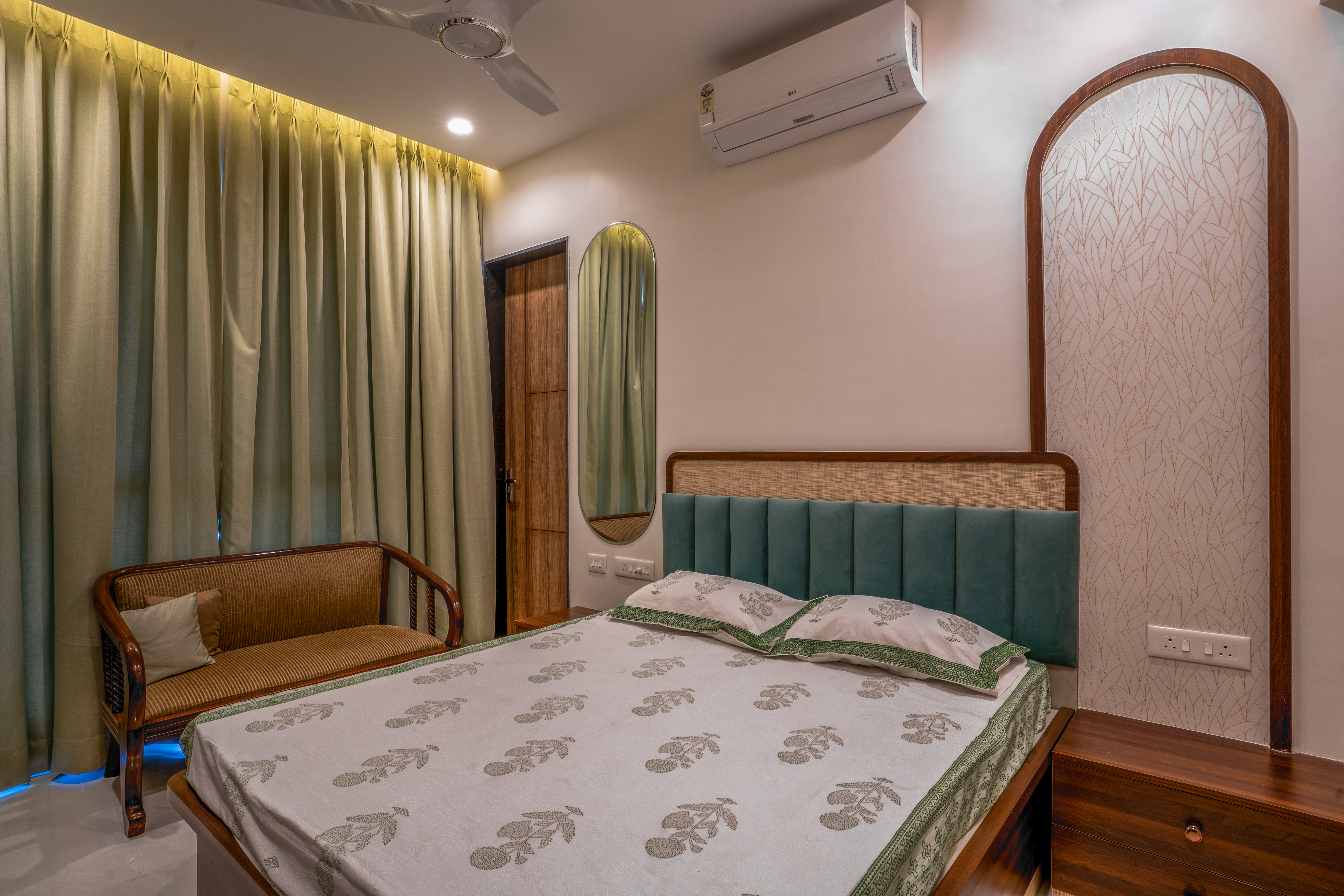 Rahul Singh Residence master bedroom